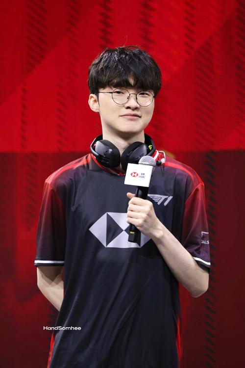 外媒评lol全球战队排行：RNG冲至第二 TES冲上第五 EDG跌至第八